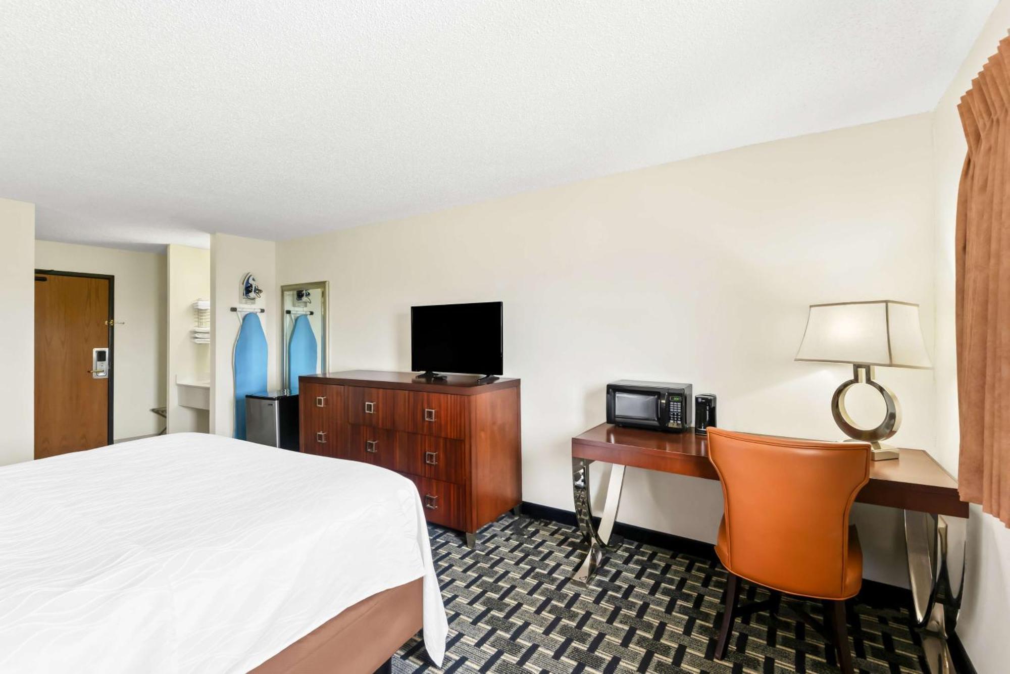 Surestay Hotel By Best Western Manchester Exterior photo