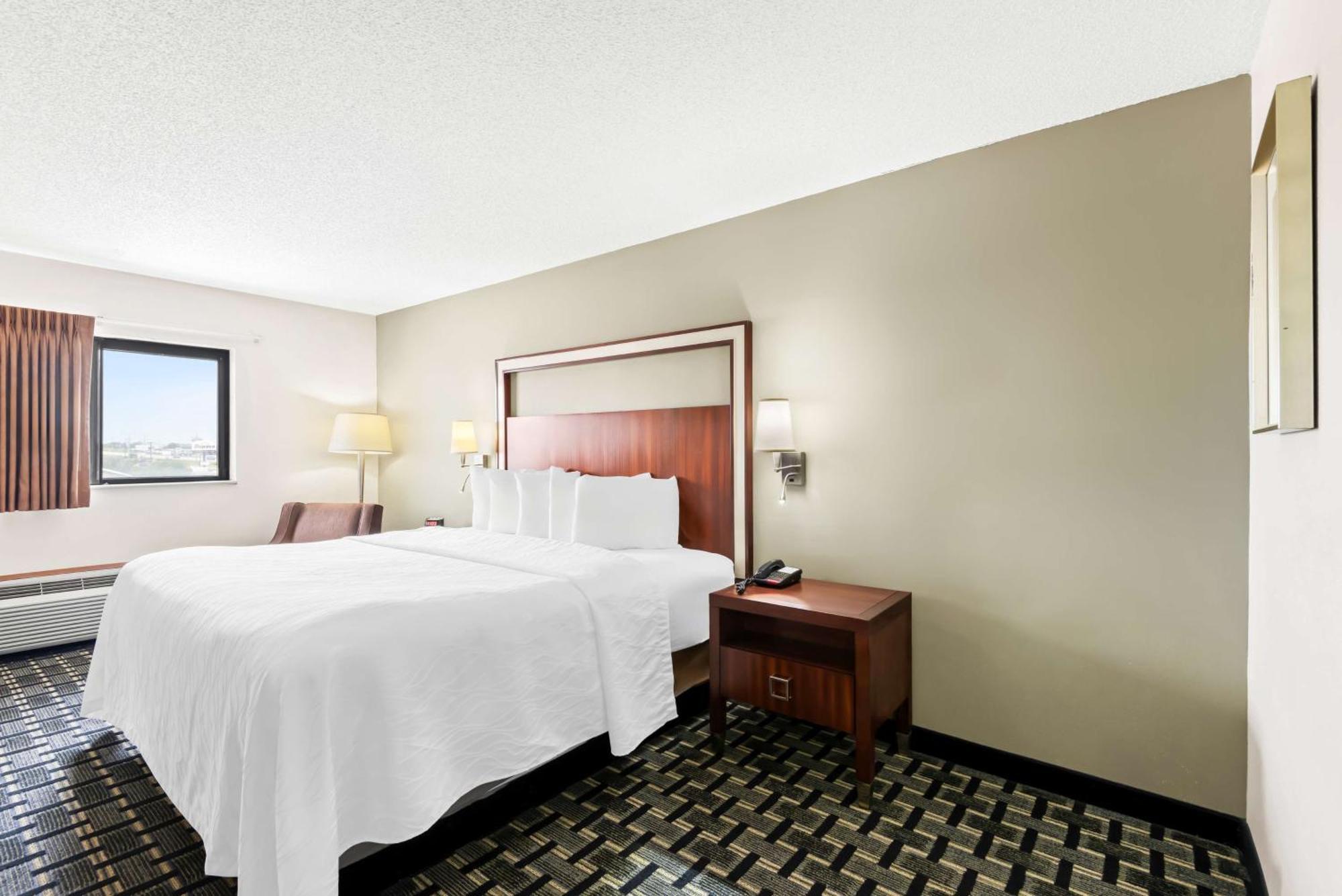 Surestay Hotel By Best Western Manchester Exterior photo